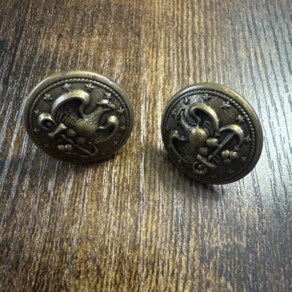 Jewelry - Vintage Gold Tone Military Eagle Arrow Stars Clip on Earrings Screwback